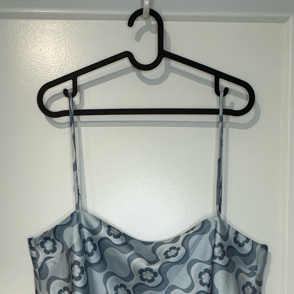Aritzia Sun-deh Casual Floral Blue Abstract Print Crop Summer Beach Camisole Top - Picture 4 of 5